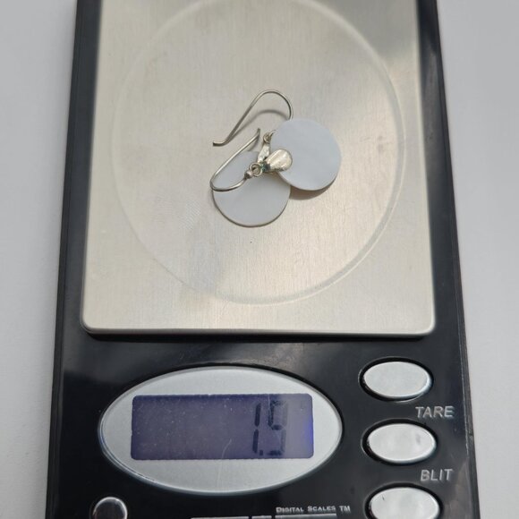 Sterling Silver Handmade Circle White Shell Dangle Earrings A2961 - Picture 5 of 5